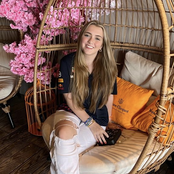 Profile picture of Maya Fern